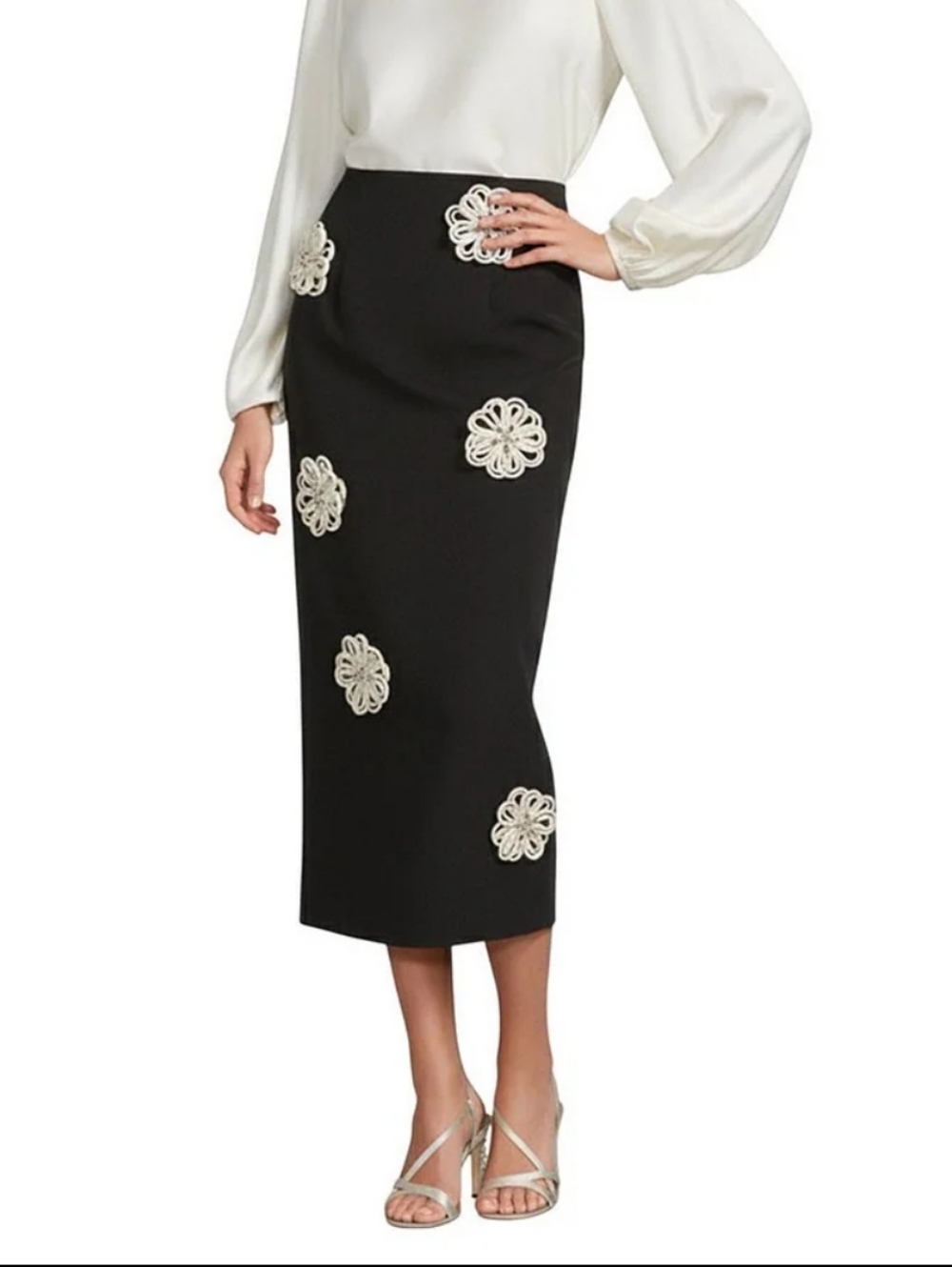NWT Antonio Melani, this skirt Black Floral Applique Pencil Skirt Size 4